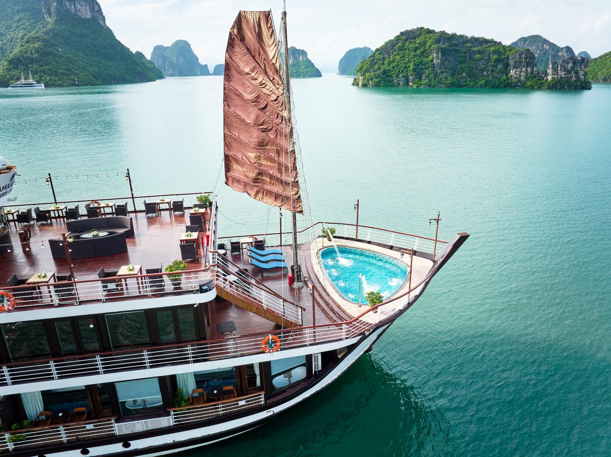 Cruise deck and jacuzzi pool seen from above