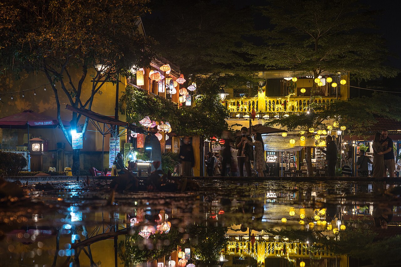Phố cổ Hội An về đêm