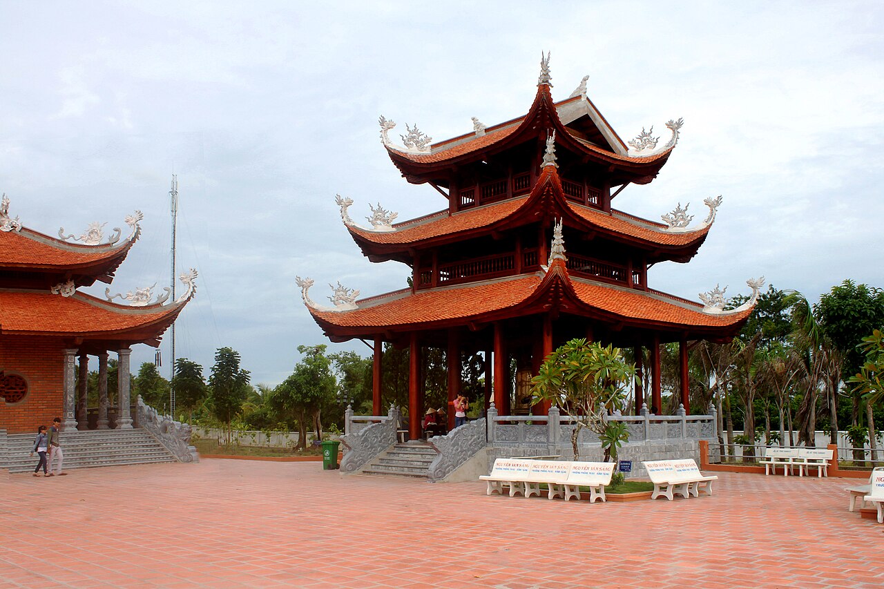 Lầu chuông Thiền viện Trúc Lâm Phương Nam