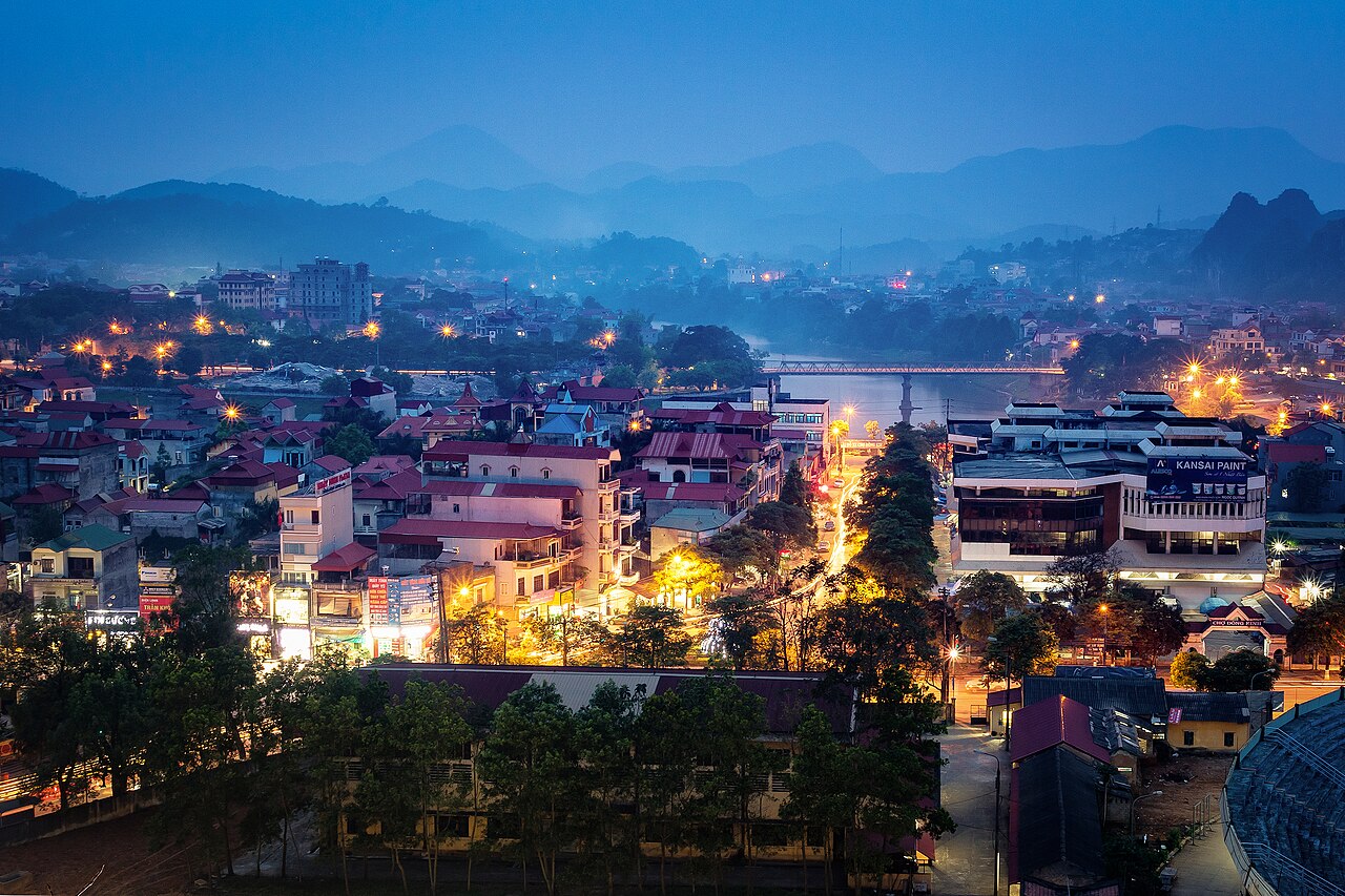 Thành phố Lạng Sơn về đêm