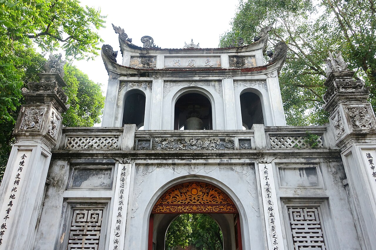 Cổng Văn Miếu Môn