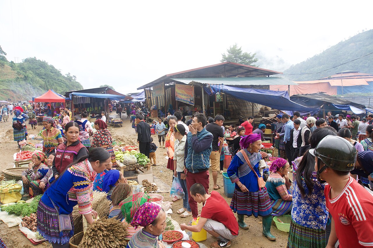 Một góc chợ Cán Cấu