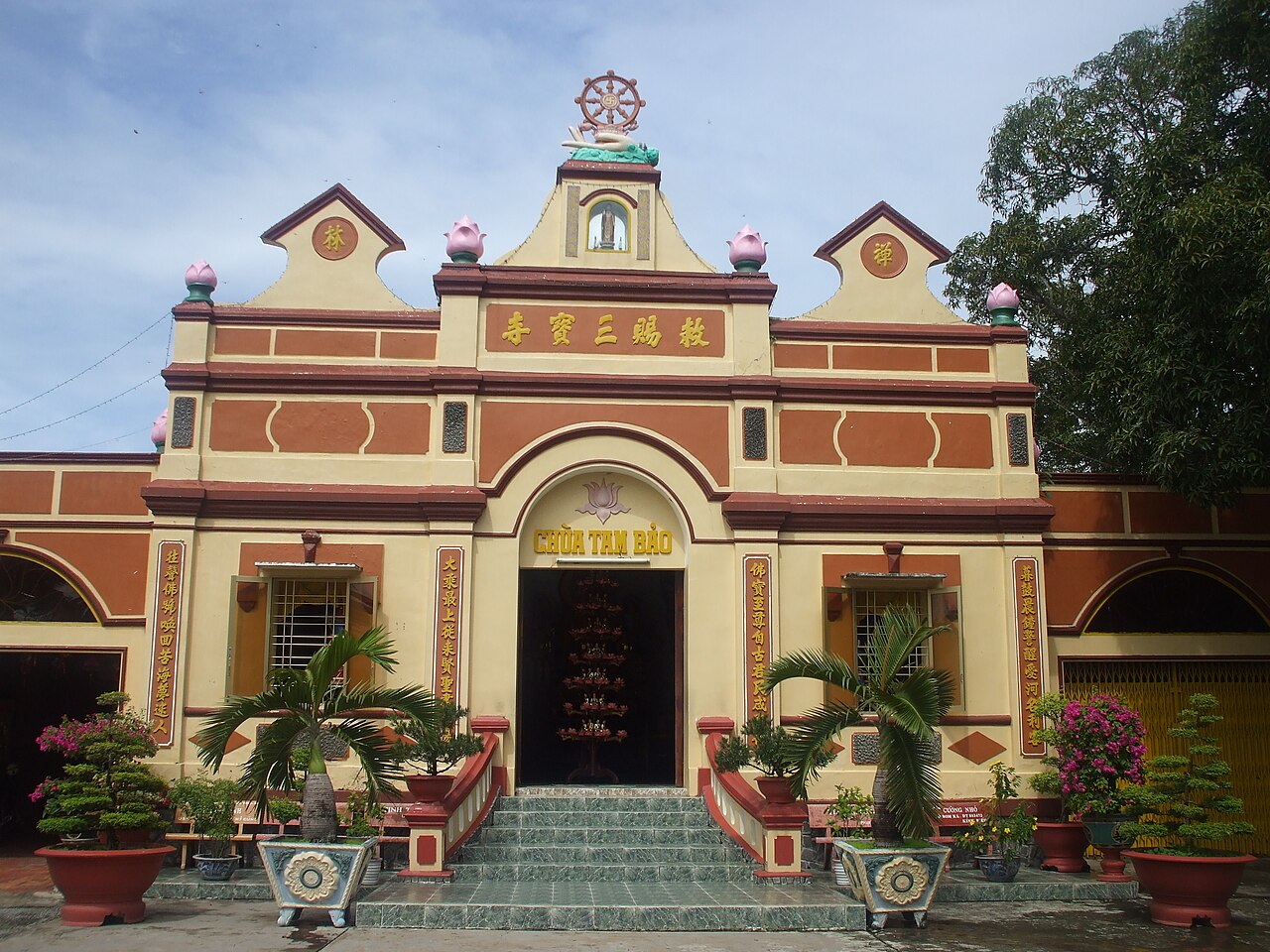 Chùa Tam Bảo Hà Tiên