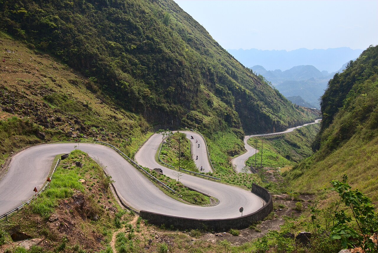 Đường đèo ở Hà Giang