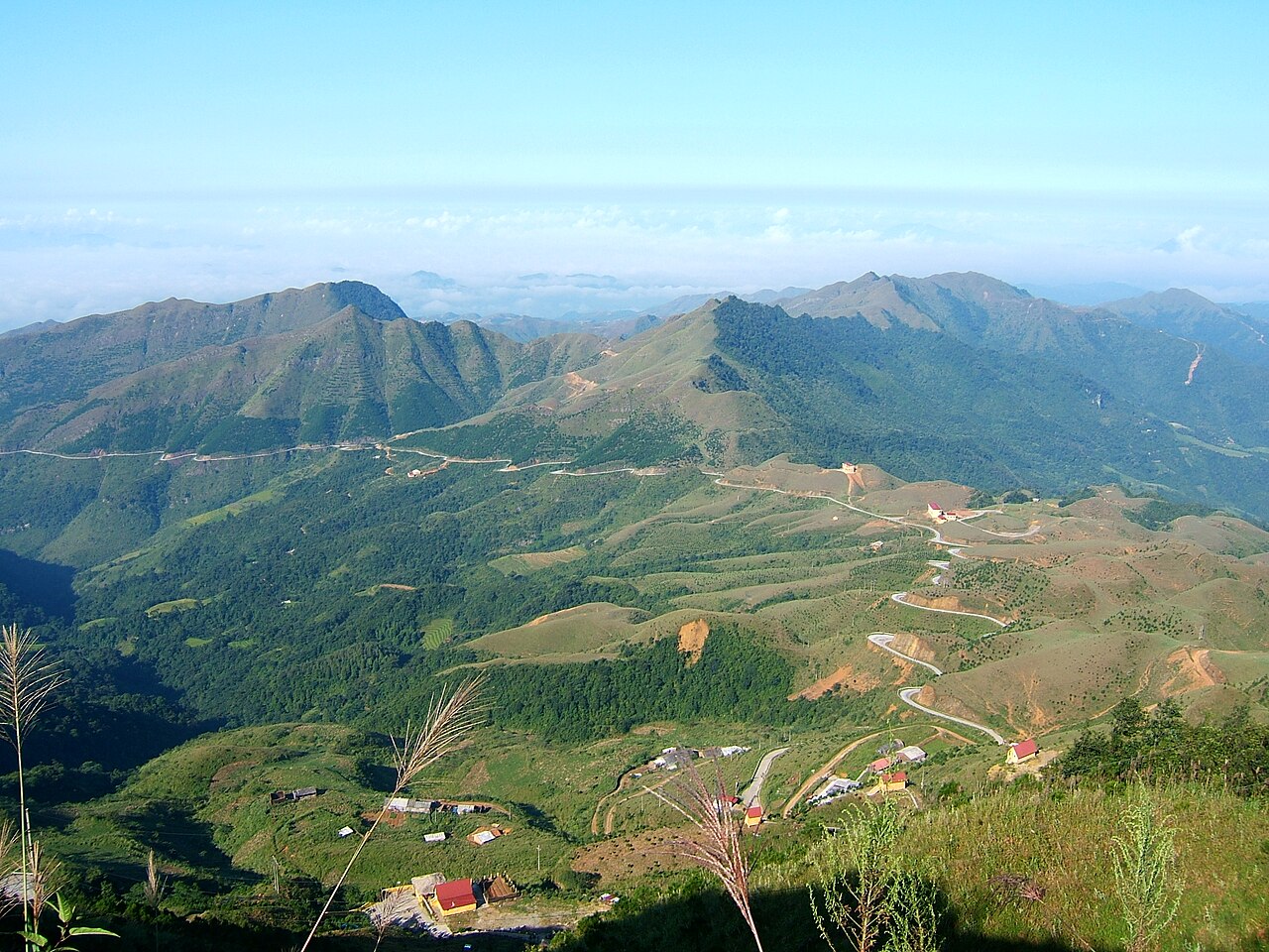Cung đường lên Mẫu Sơn
