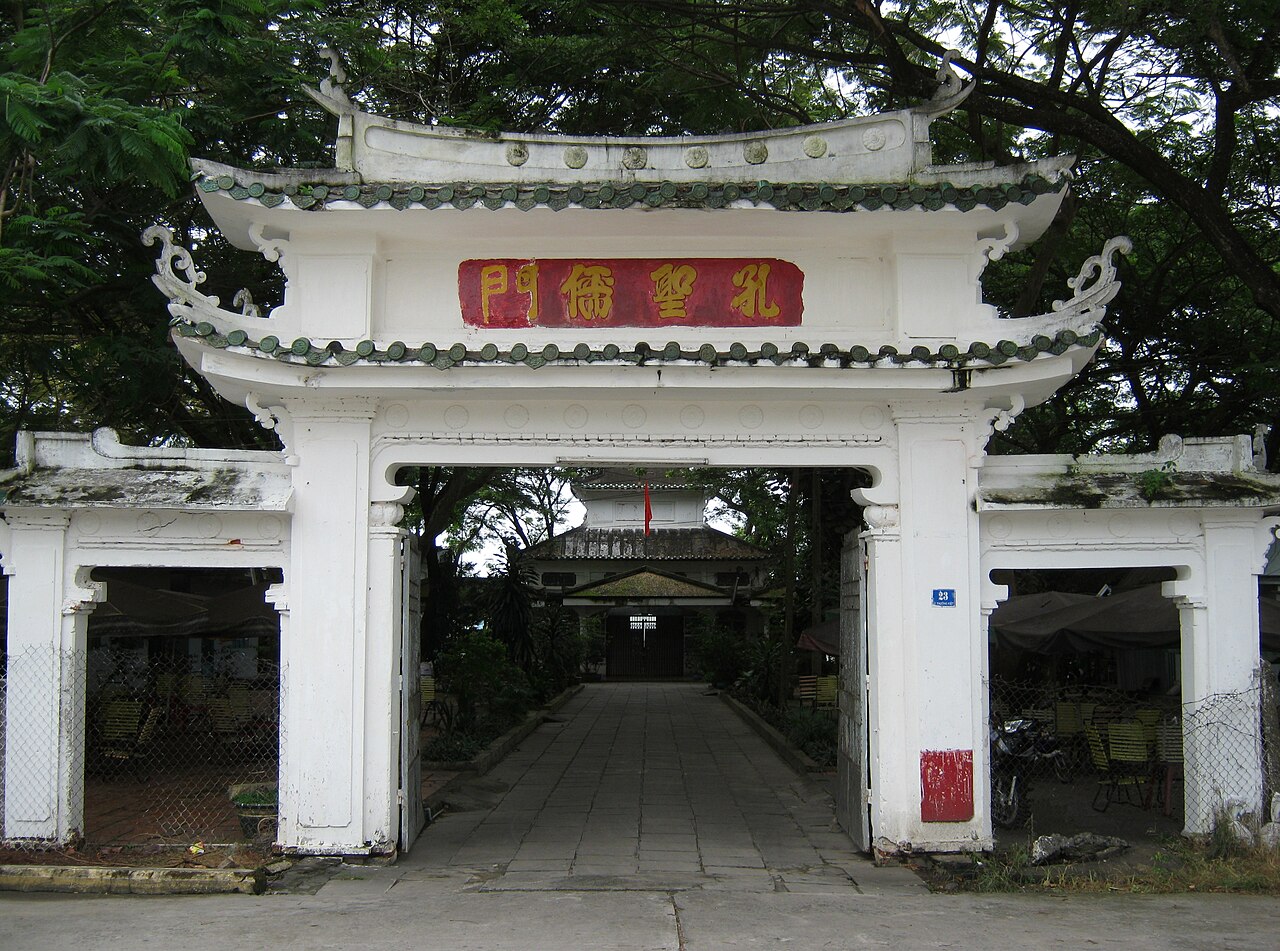 Cổng Văn Thánh Miếu Cao Lãnh