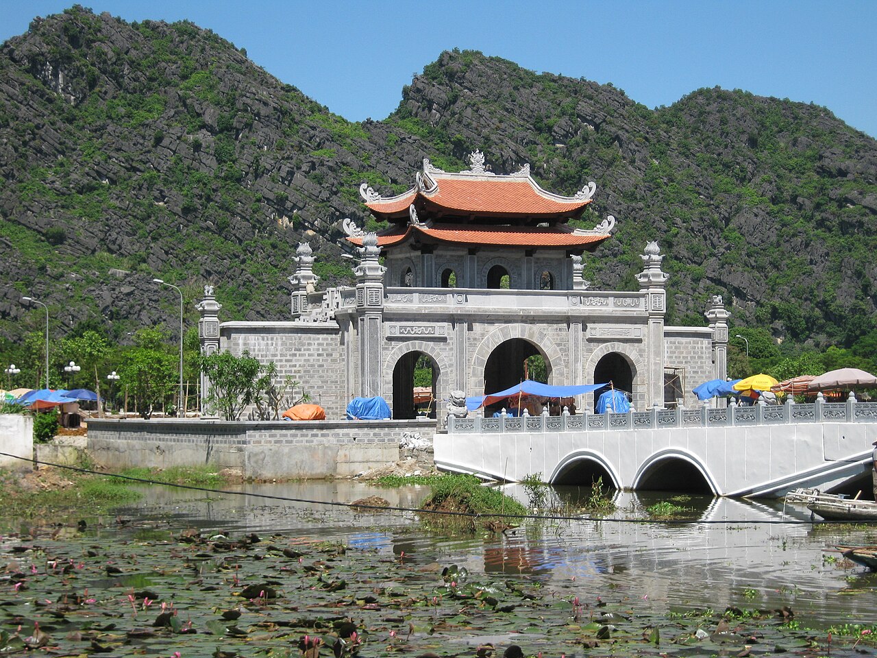 Kiến trúc cổ ở cố đô Hoa Lư