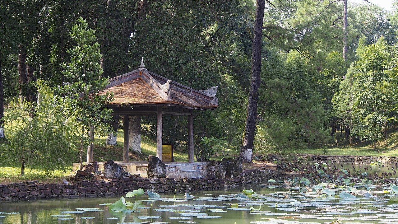 Minh Lâu trong lăng Minh Mạng