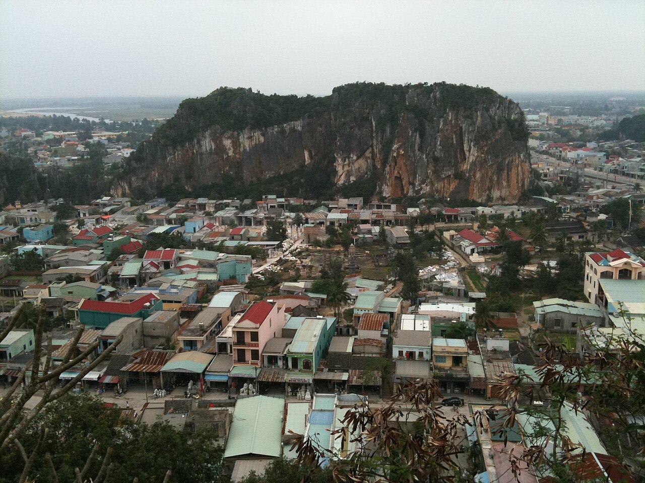 Ngũ Hành Sơn nhìn từ trên cao