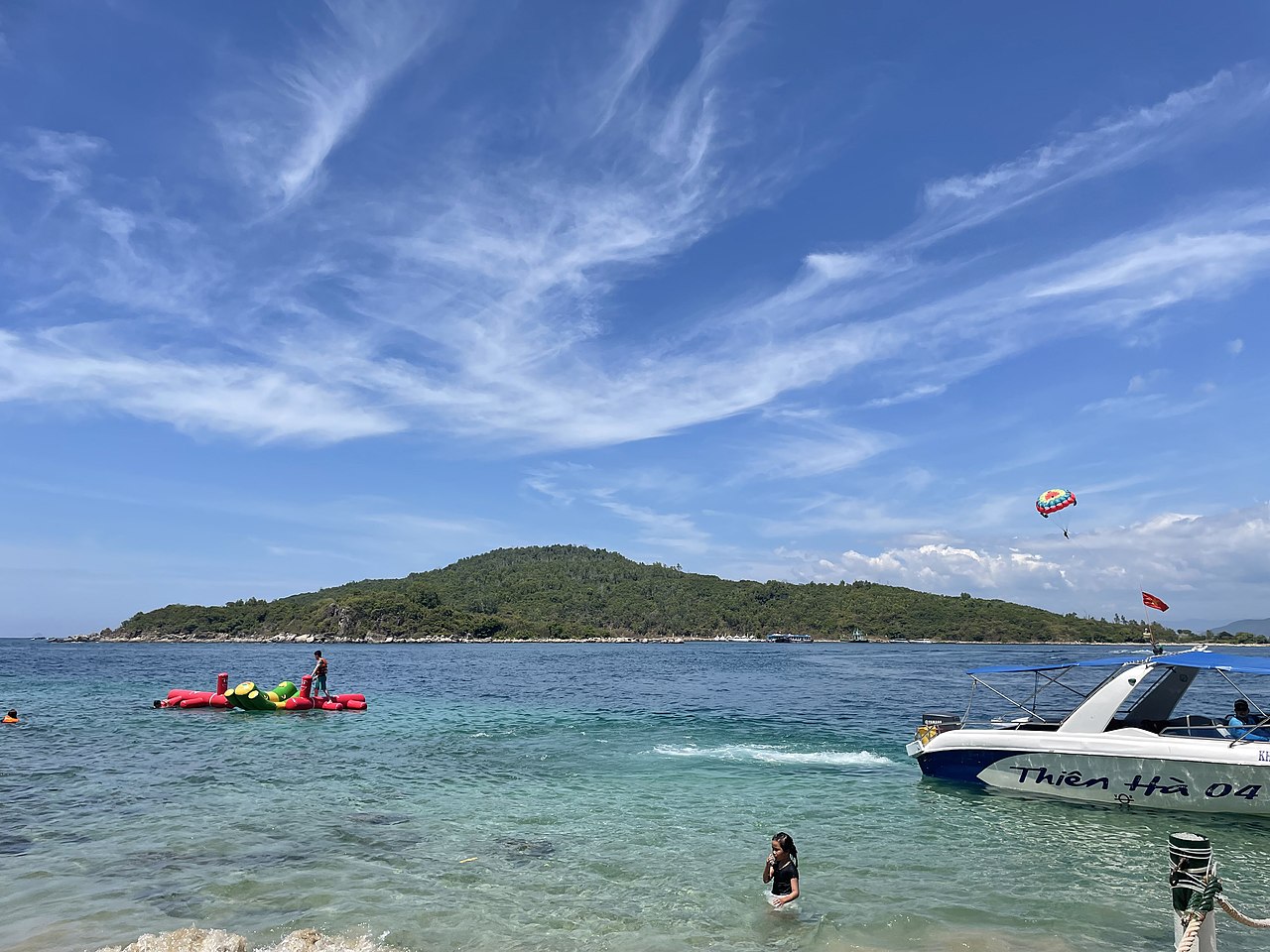 Tour 4 đảo Nha Trang: đi những đâu, giá bao nhiêu và kinh nghiệm lặn ngắm san hô