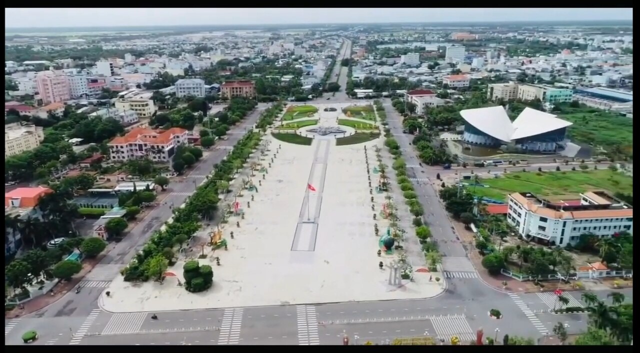Trục quảng trường Hùng Vương