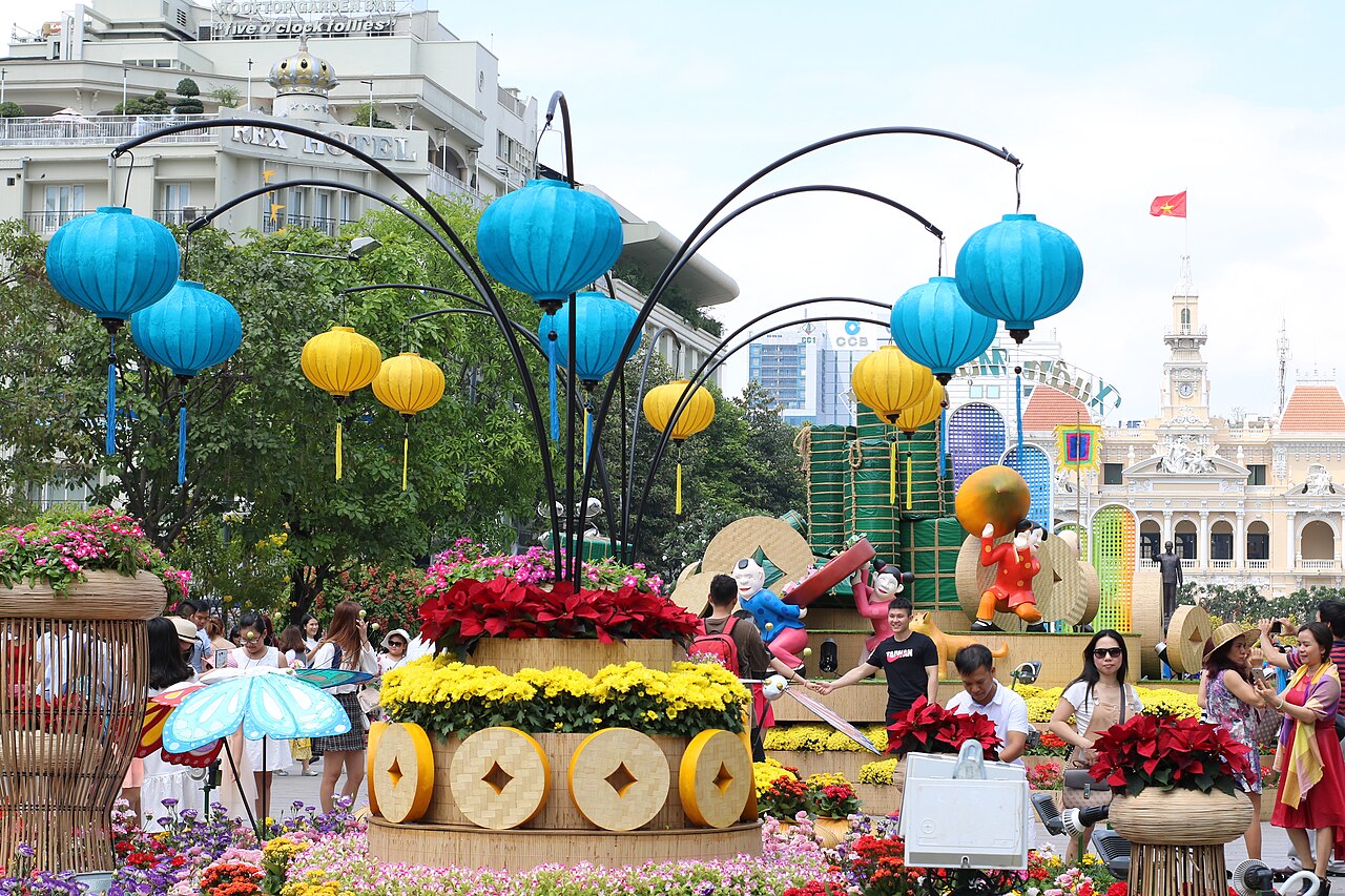Phố Nguyễn Huệ ngày Tết