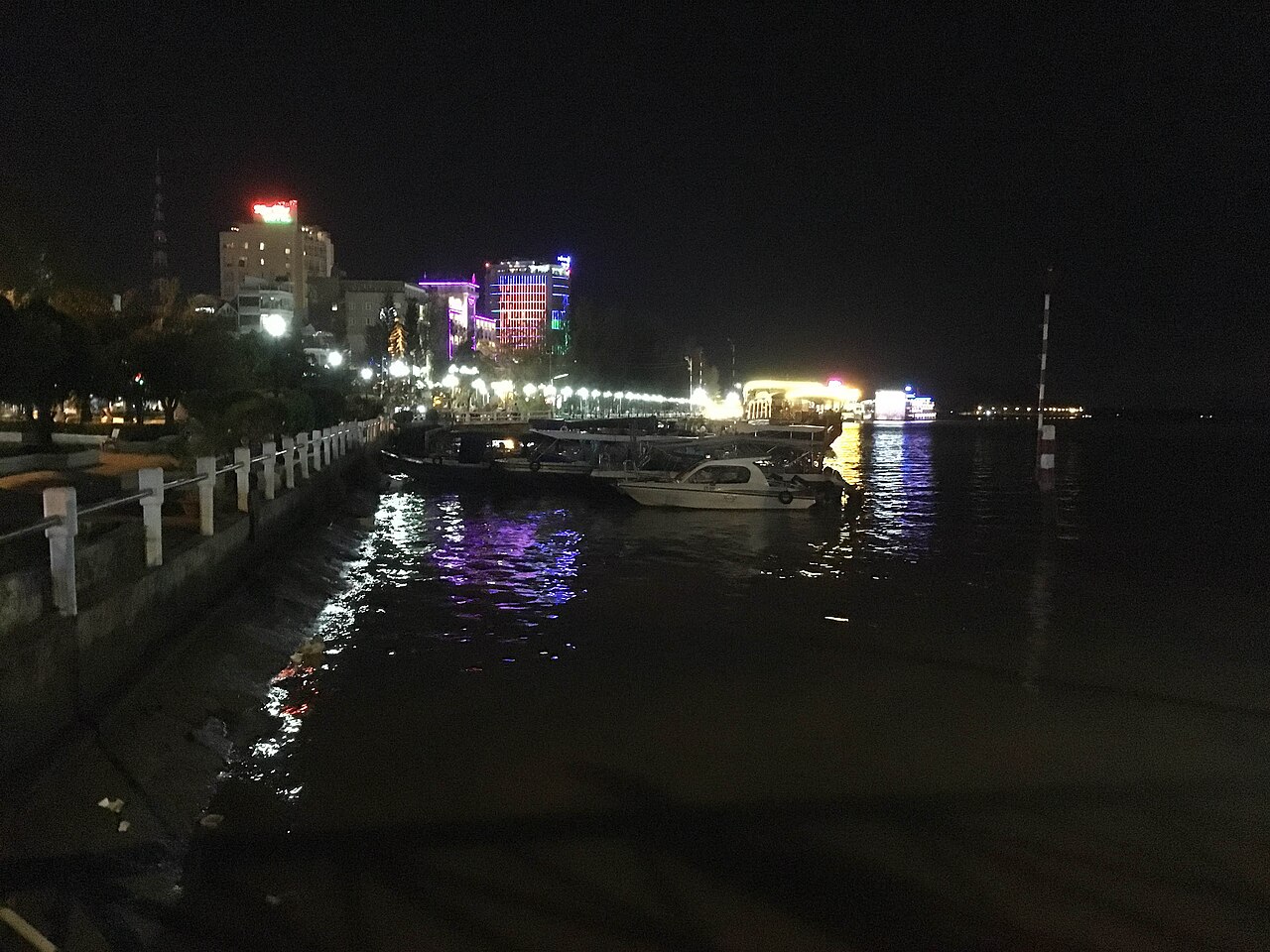 Ninh Kieu Wharf Can Tho at night