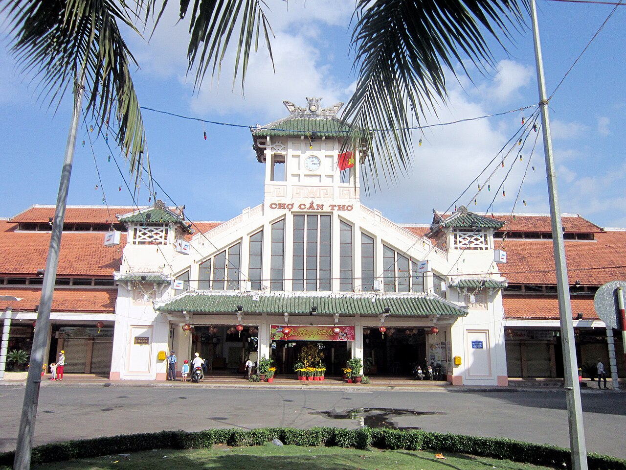Chợ cổ Cần Thơ với kiến trúc thời Pháp