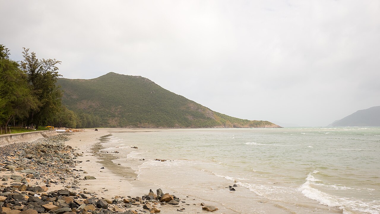 Bãi biển hoang sơ ở Côn Đảo
