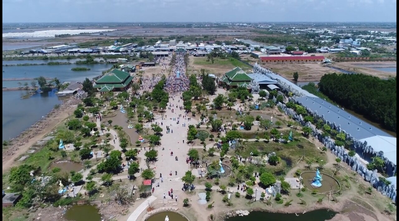 Quán Âm Phật Đài nhìn từ trên cao