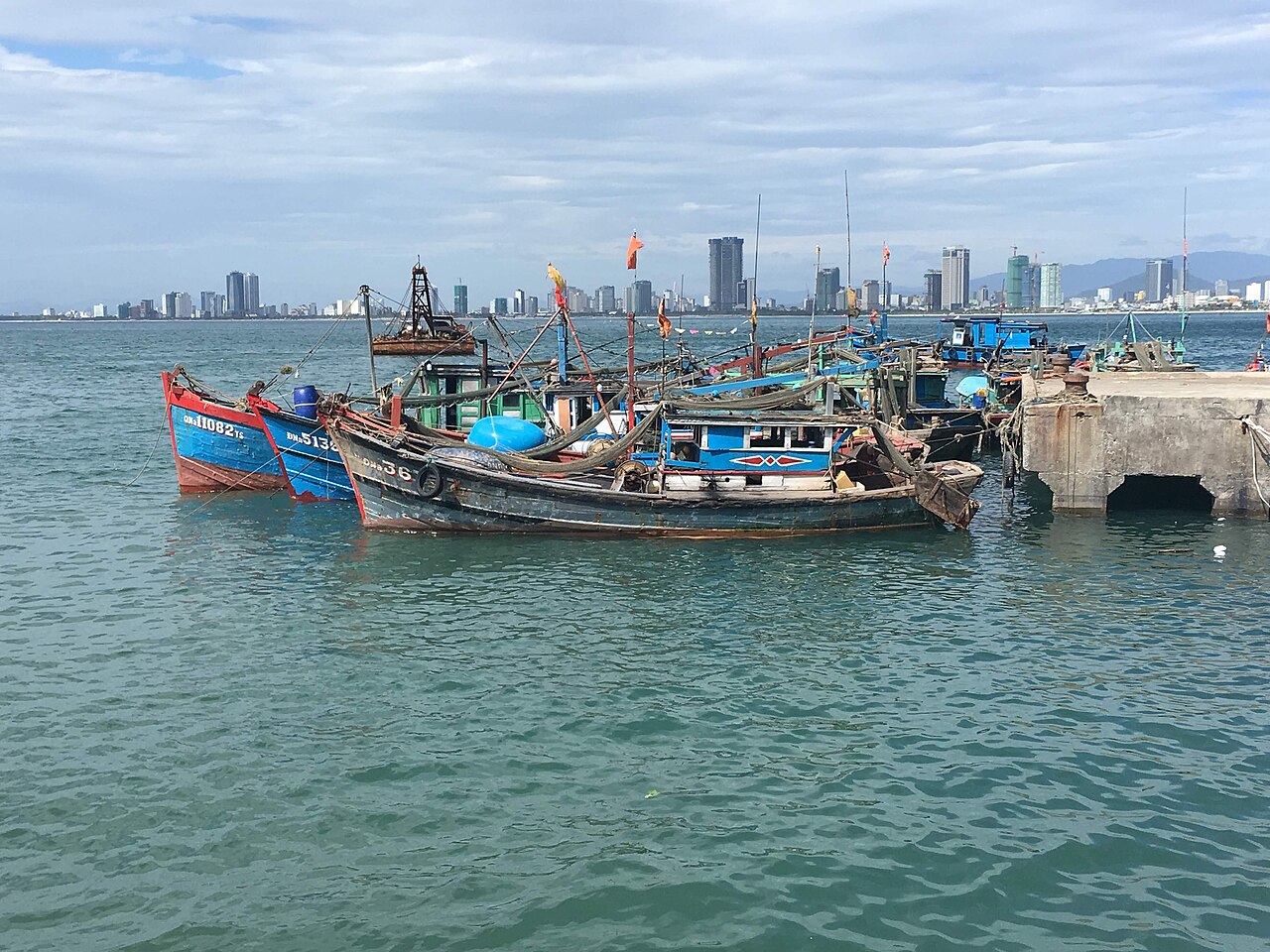Thuyền cá ở biển Đà Nẵng