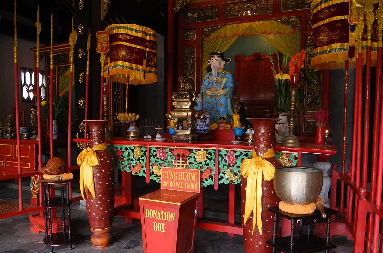 Không gian thờ tự trong miếu Quan Công