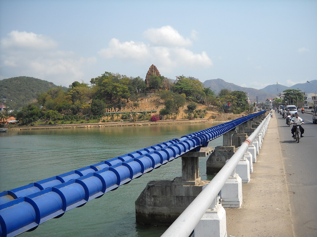 Tháp Bà Ponagar